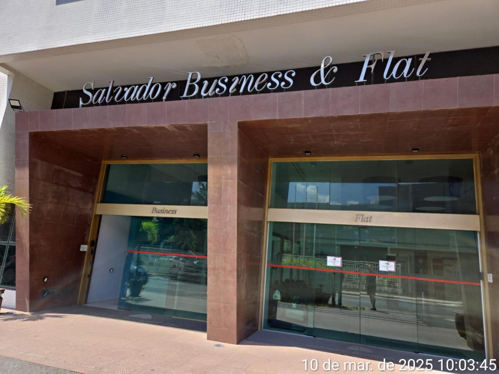 Bahia Business Flats *